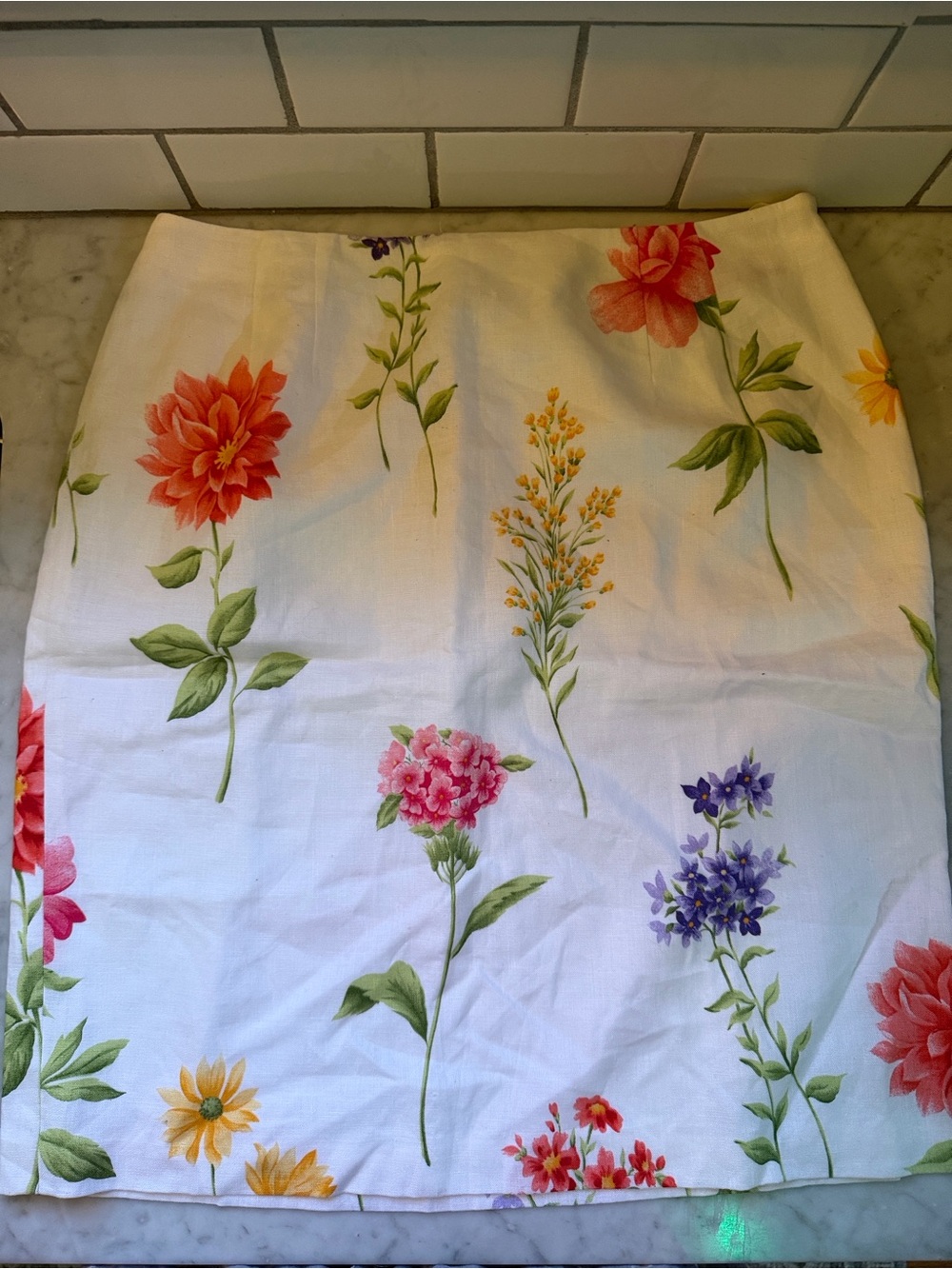 Talbots White Floral 100% Linen Pencil Skirt